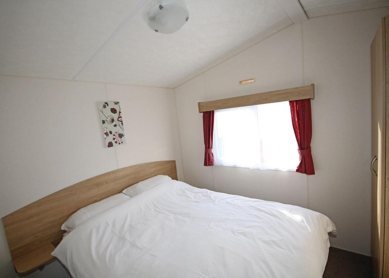 Silver Birch Caravan Park Talacre Exterior photo